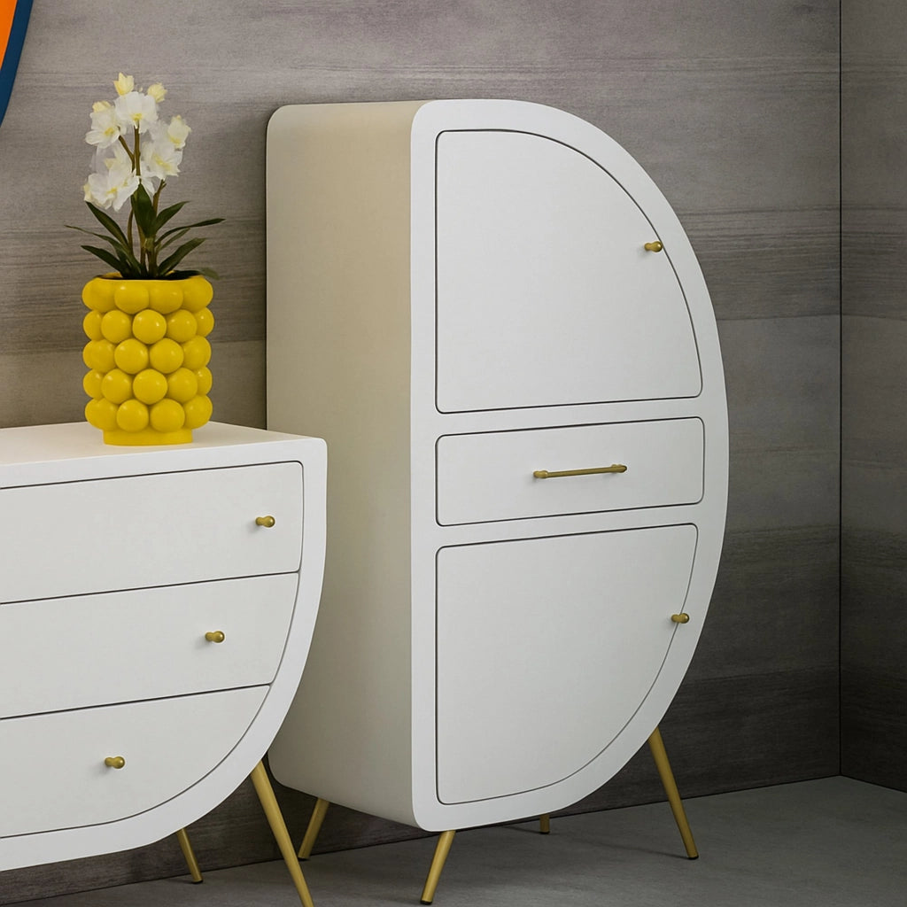 Credenza Tellier, Buffet da soggiorno, Madia da salotto, Dispensa da cucina, 60x32 h133 cm, Bianco e Oro