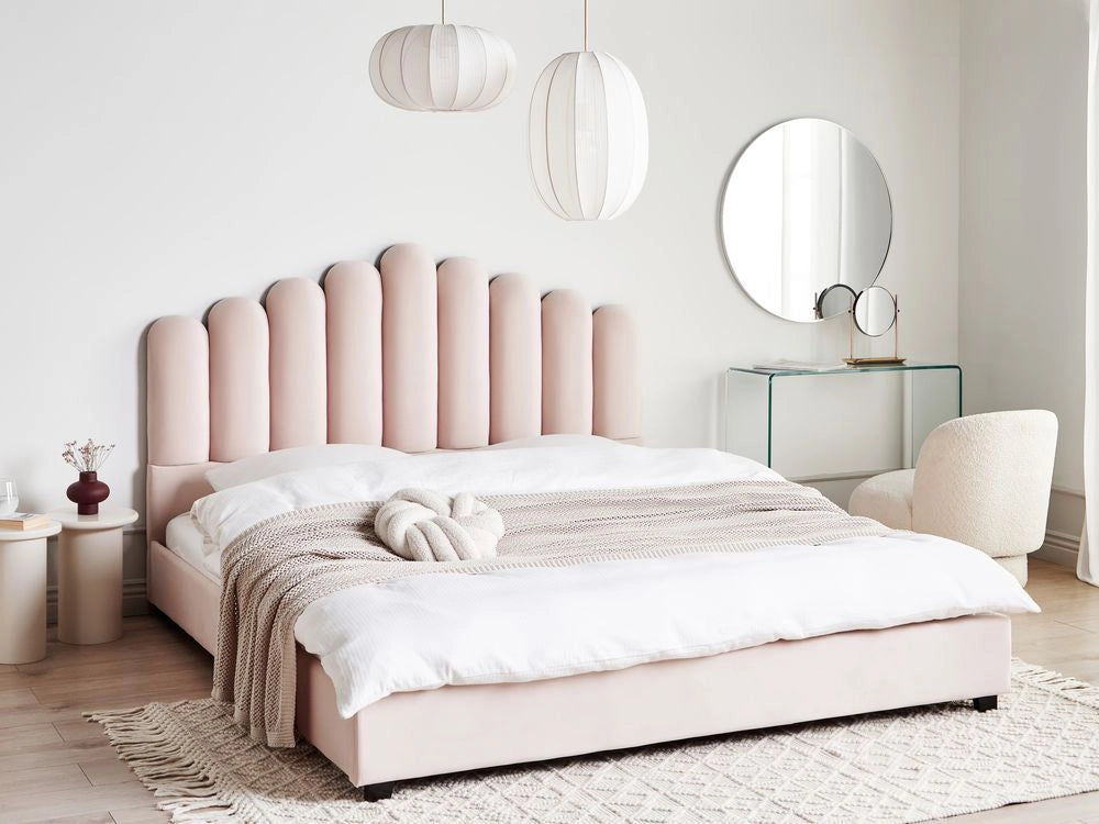 Letto matrimoniale velluto rosa 180 x 200 cm testata alta a conchiglia stile retrò