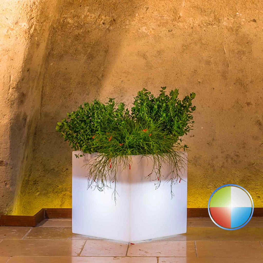 Vaso Cube In Resina Quadrato H40 Led Multicolor 40x40Cm