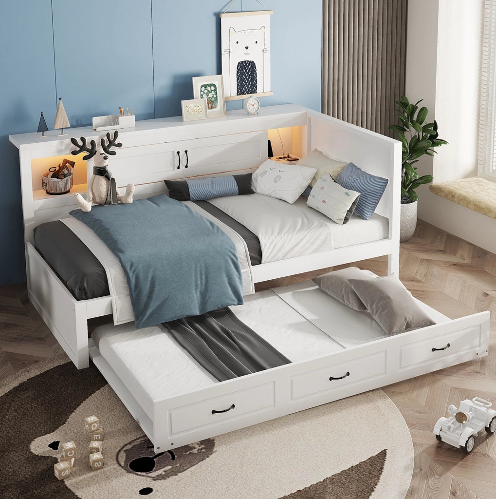 Divano letto con illuminazione ambientale, letto estraibile e prese USB