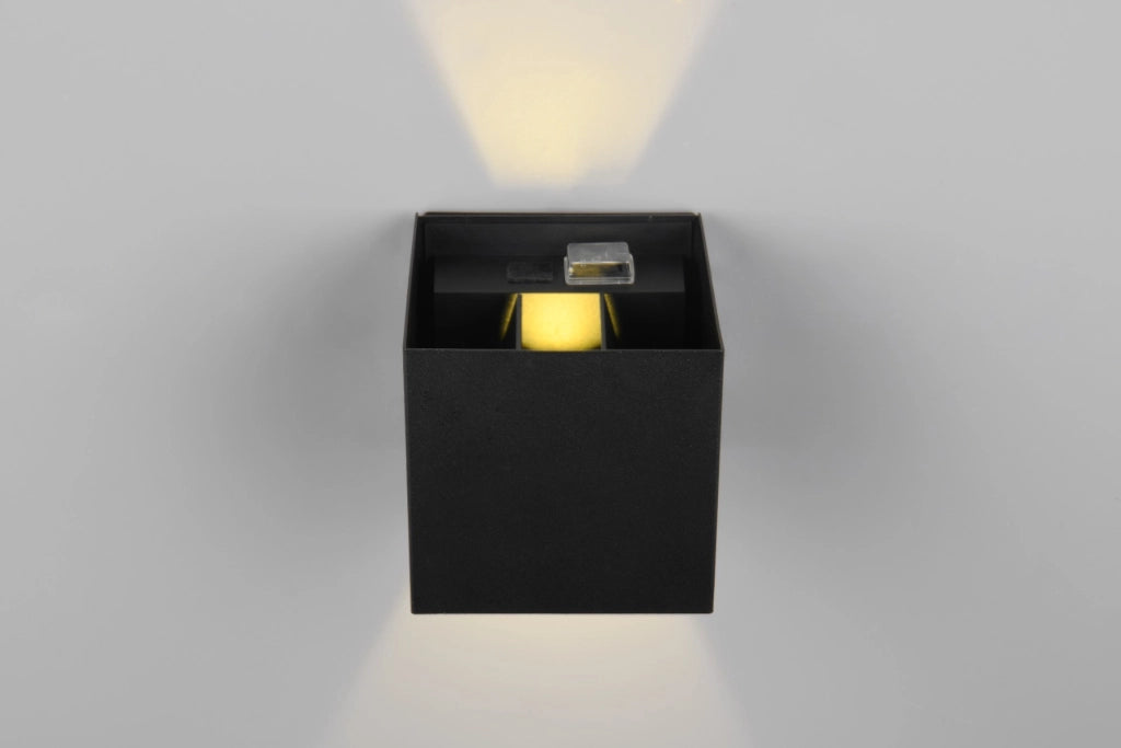 Applique LED 1W nera batteria sensore movimento IP44