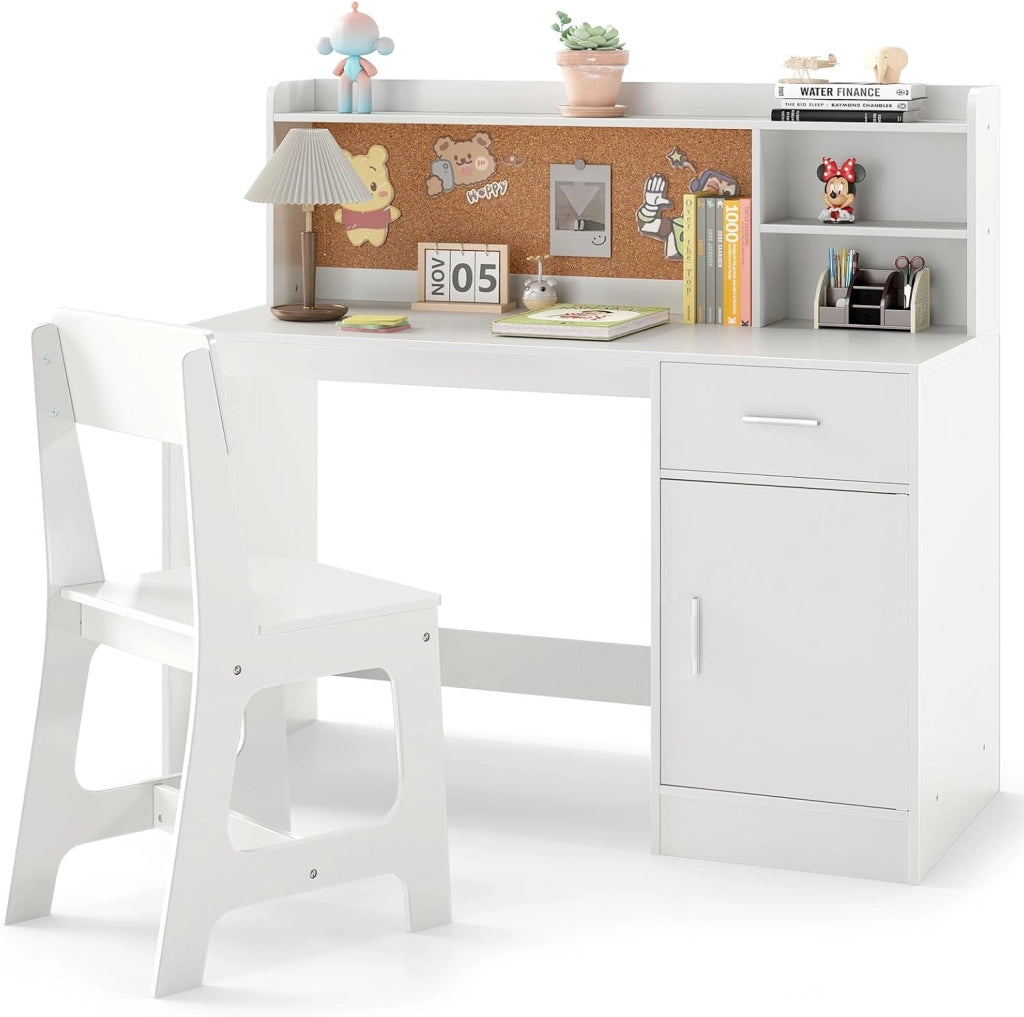 Set Scrivania e Sedia per Bambini 3+ Anni, Tavolo da Scrittura in Legno con Mensole, Cassetto e Bacheca in Sughero, Tavolo e Sedia per Disegno e Studio (Bianco)