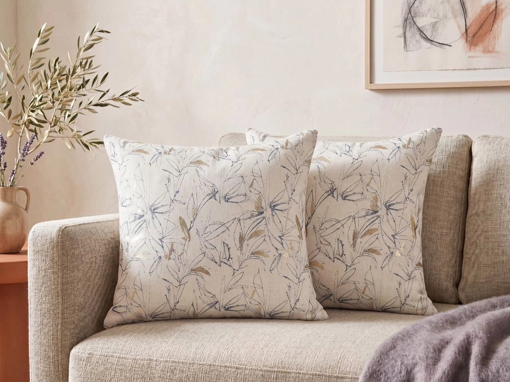 Set di 2 cuscini decorativi Beige motivo floreale 45 x 45 cm Motivo floreale Accessori arredo retrò