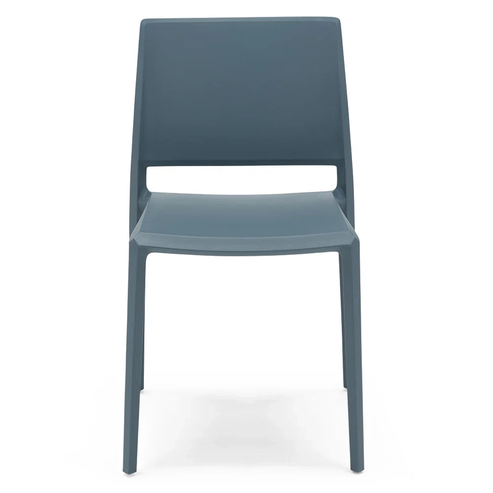 Set 4 sedie in polipropilene MEGAN, impilabile, resistente ai raggi UV, design moderno, ideale per sala da pranzo, cucina, sala d’attesa, bar, ristoranti o giardino, colore Avio