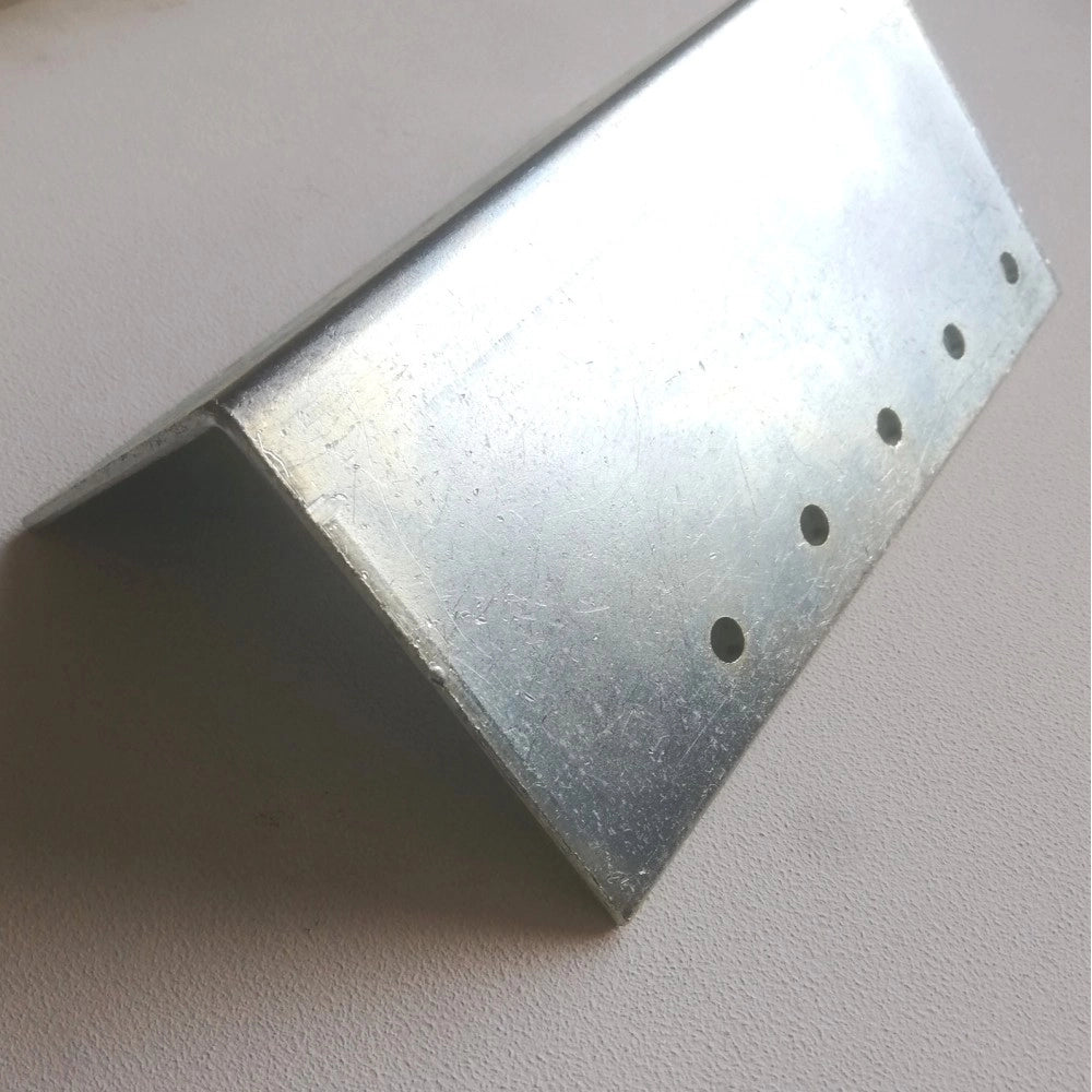 Piastra 90x90x3,5mm angolo da 90° in acciaio zincato