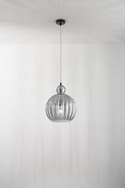Lampada a Sospensione in Vetro Plissettato Fumè Specchiato e Nero Opaco, Struttura in Metallo e Alluminio, Attacco E27, D.32cm H.191cm - Perenz