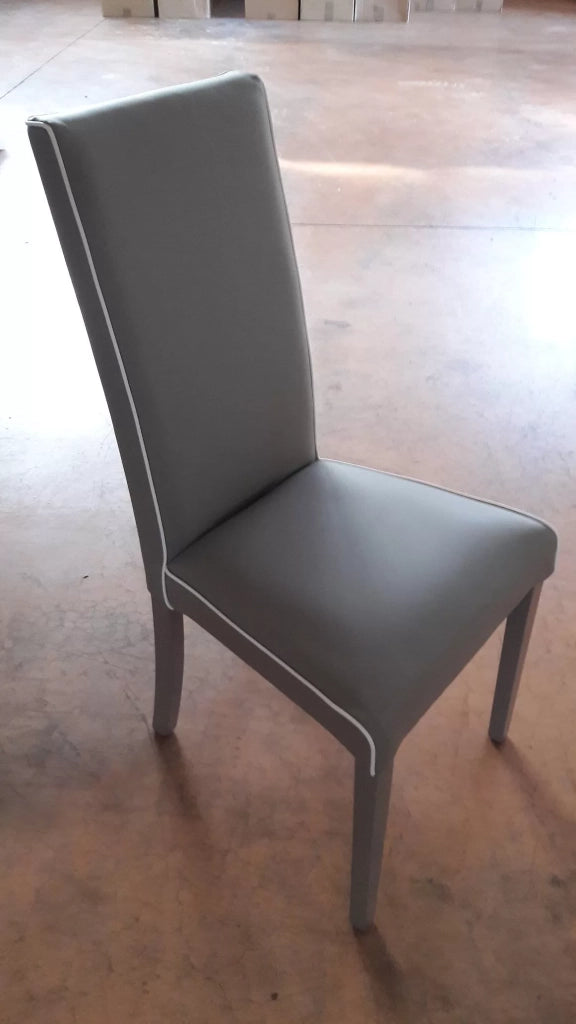 Set 2 sedie imbottite tortora ecopelle filo bianco (6041) - Mobili 2G