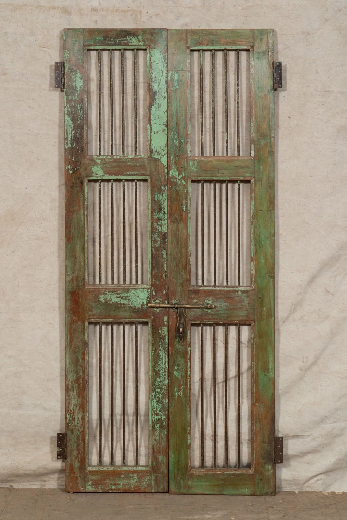Biscottini Porta portone in legno massello e ferro da interno o da esterno vecchia e antica medievale scorrevole