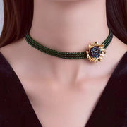 Collana fatta a mano con perline di cristallo verde scuro, regalo di Natale o di compleanno.