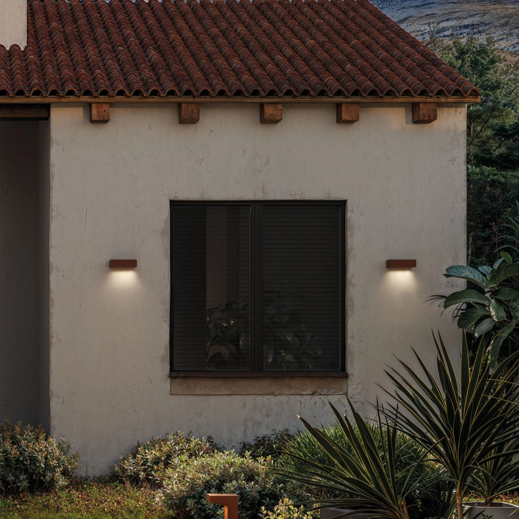 Forward Lampada da parete a 3 luci asimmetrica per esterni, corpo in alluminio nero, ottica orientata con LED integrato 15,5W, 3000K, IP54, 1744 Lumen