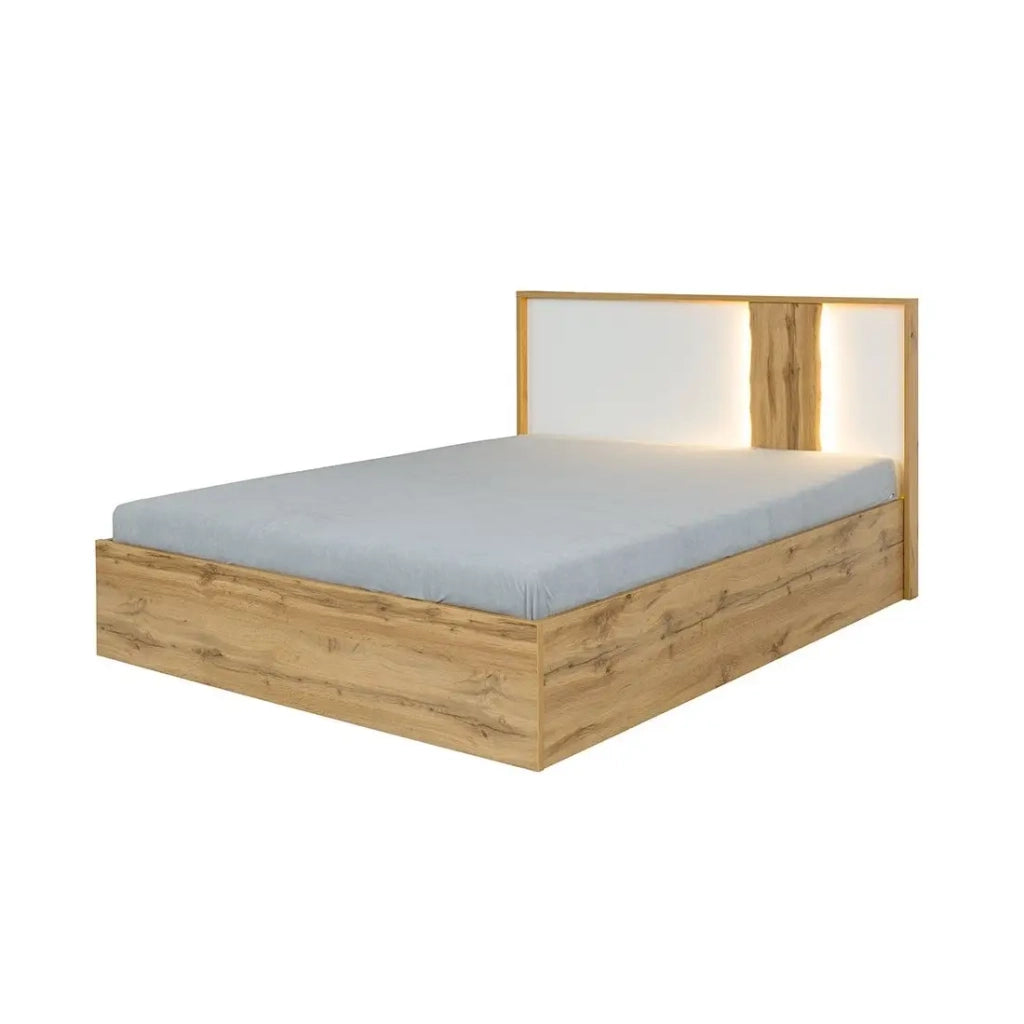 Camera WOOD color noce e bianco con letto 160x200 LED, comò, comodini e armadio