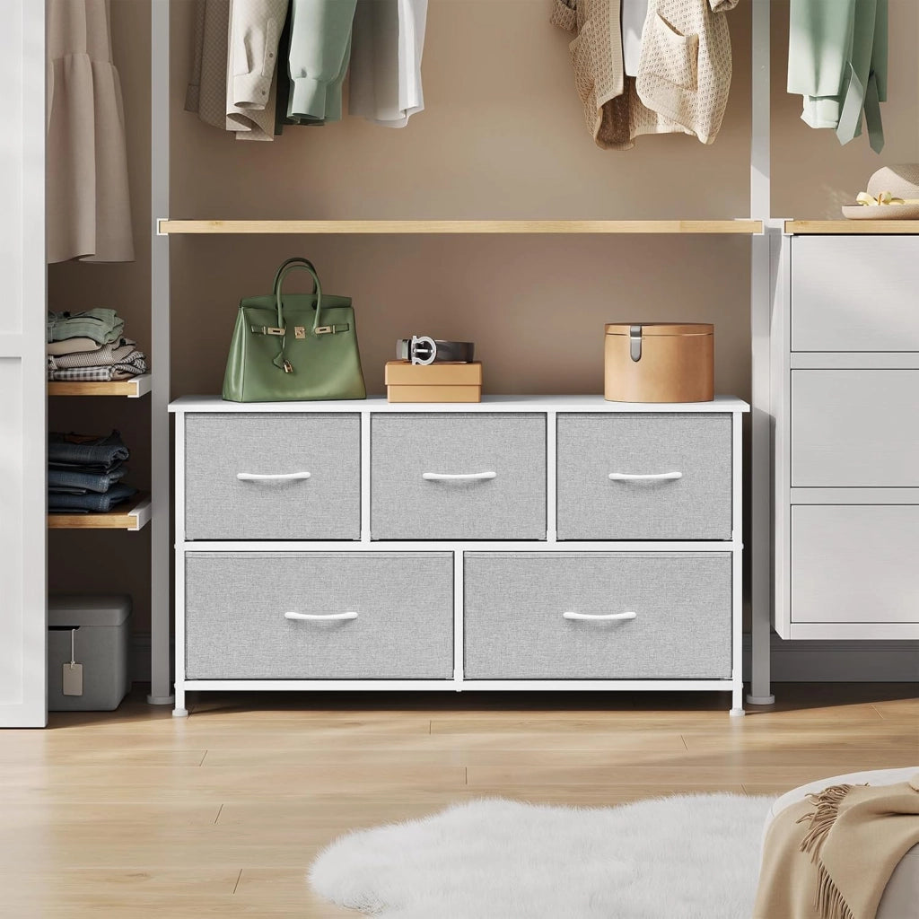 Cassettiera Camera da Letto, Cassettiera con 5 Cassetti a 2 Livelli in Tessuto, Mobile con Cassetti Industriale, Struttura in Metallo e Legno, Grigio Tortora + Bianco Nuvola