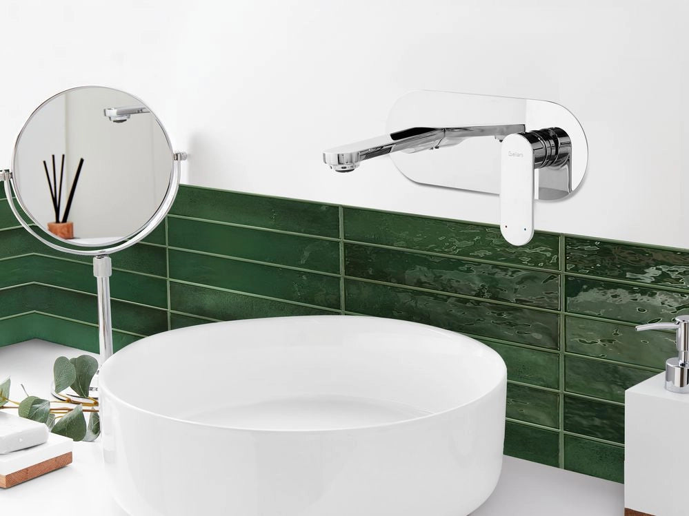 Rubinetto miscelatore per lavabo a parete in ottone argentato monocomando bagno stile moderno
