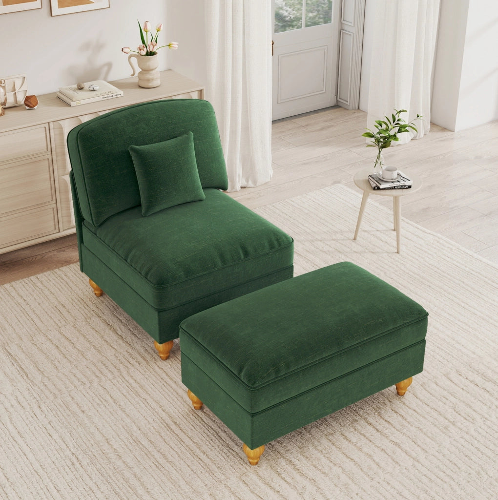 Poltrona lounge con poggiapiedi in ciniglia verde; rivestimento con balza rimovibile e cuscino mobile