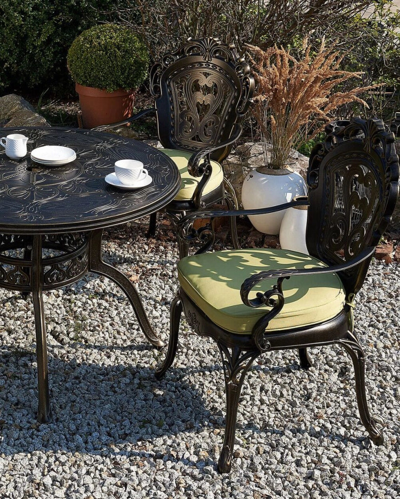 Set di 2 sedie da giardino vintage in alluminio marrone con cuscini per sedili in poliestere alluminio vintage