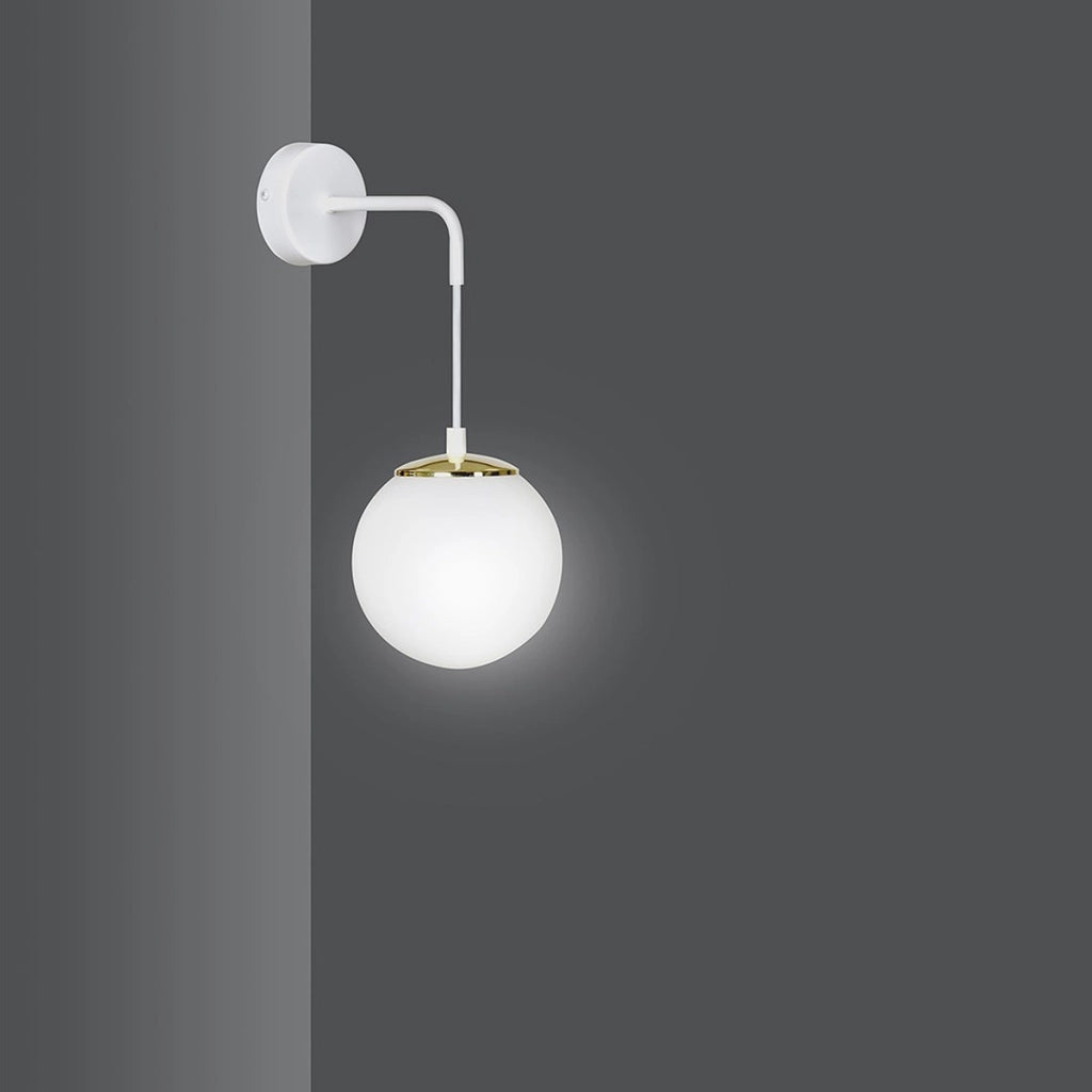 Lampada da parete Ognis in acciaio bianco e dettagli oro