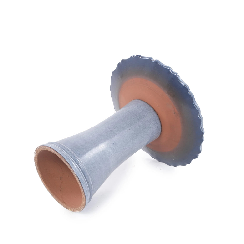Fontana da giardino in ceramica fatta a mano per uccelli con vasca ampia e piedistallo alto blu grigio chiaro