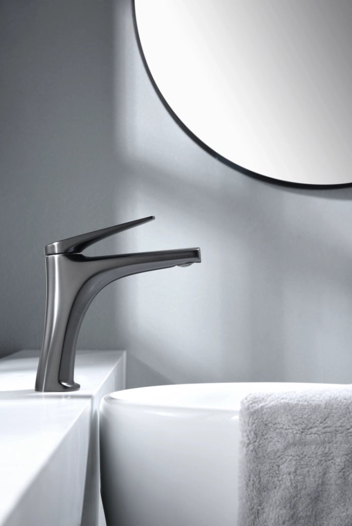 IMEX Miscelatore monocomando per lavabo in ottone finitura black gun metal con cartuccia ceramica Ø28 mm e set 2 flessibili 3-8 inclusi Altezza 168 mm Canna 123 mm Serie DELOS BDD055-1BGM
