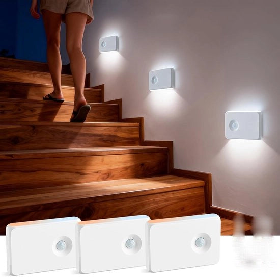 Sensore di Movimento Trappato RGBW LED a Batterie Placcaabile per Scale, Armadi, Corridoi e Bagno