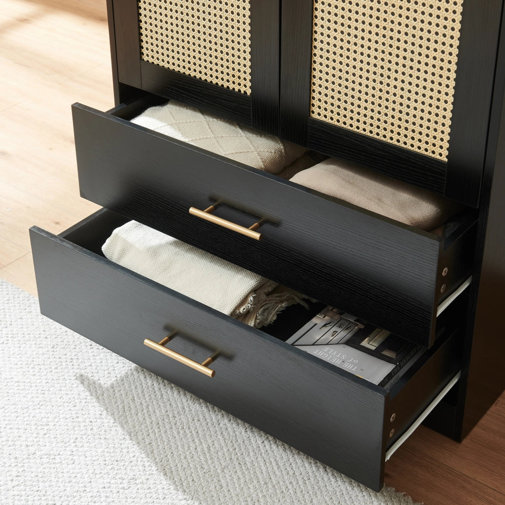 Armadio da Guardaroba Larundi con 4 Ante e 2 Cassetti 216 x 80 x 52 cm - Nero/Effetto Rattan [en.casa]