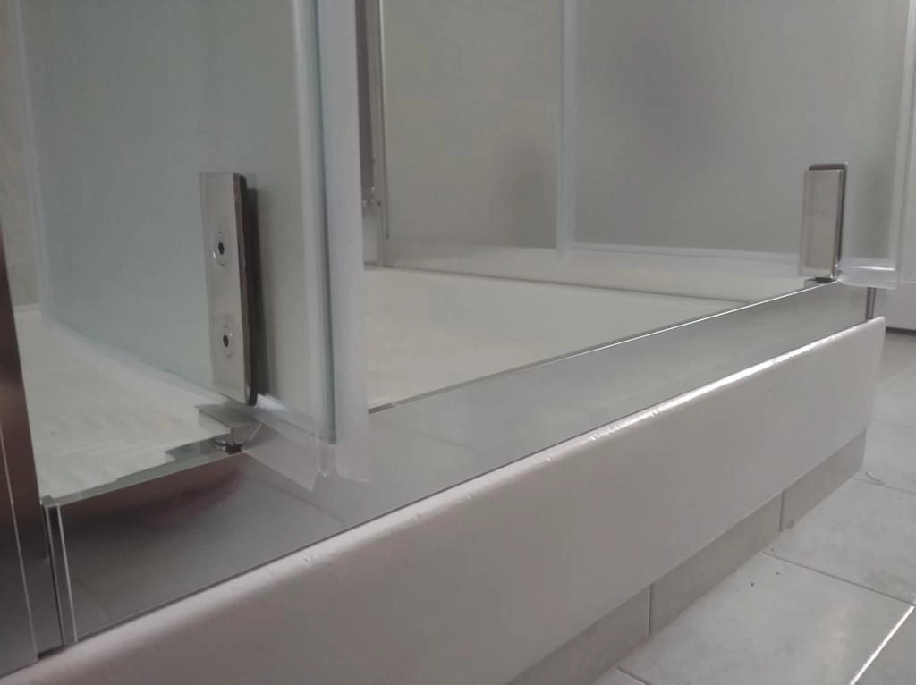 Box doccia Cristallo 6 mm 3 lati - Due Fissi piu' porta Saloon Opaco - Misura: 75 x 120 x 75 x190h 