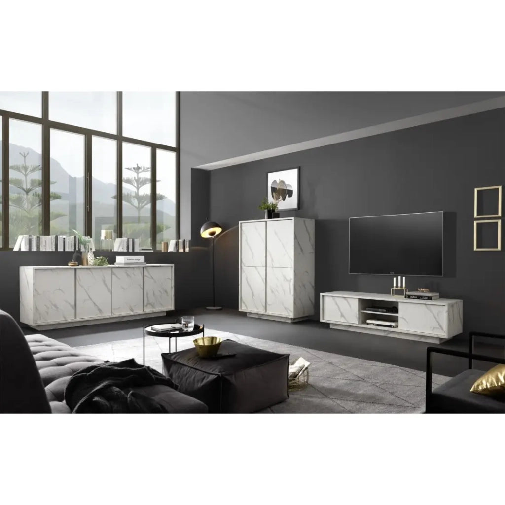 Mobile TV a 2 ante, collezione COLOMARMO, colore bianco effetto marmo, ideale per il tuo soggiorno moderno e alla moda.