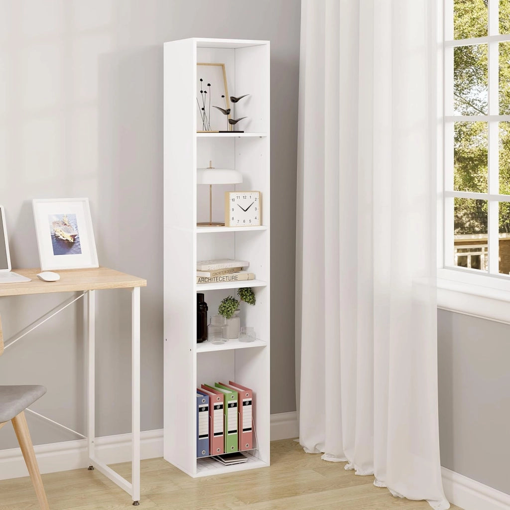 Libreria a 5 Scomparti Aperti, Libreria Verticale a Colonna, Scaffale Angolare Autoportante, per Soggiorno, Ufficio e Studio, in Truciolare, Bianco, 30x26x151cm, SK034ws