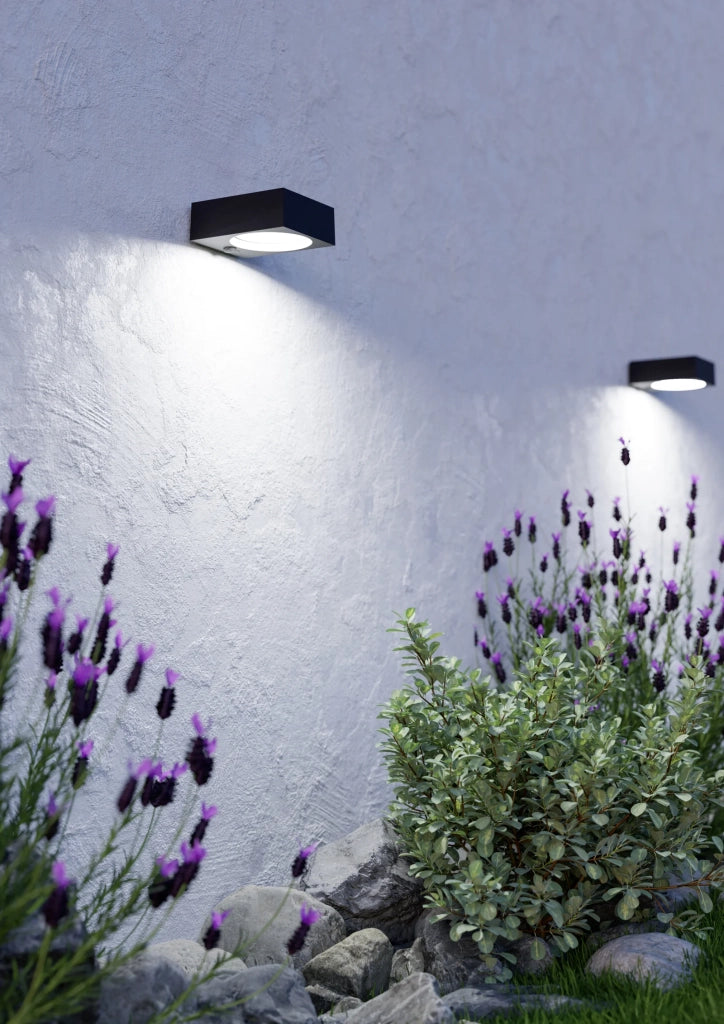 Esterno Solare Moderno Darfano Plastiche Nere Led 6,5W 934Lm Ip54