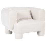 Poltrona in tessuto bianco con rivestimento in peluche, gambe cilindriche e stile organico