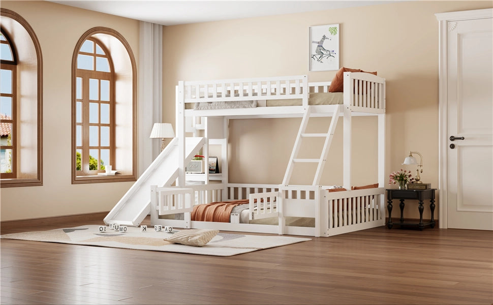 DESMIU Letto a castello per bambino 140 × 200 cm con scivolo, scala, ripiani, senza materasso, bianco