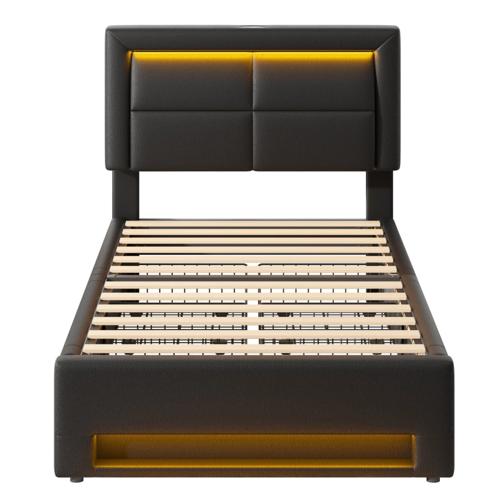 Letto imbottito 90x200 cm in PU nero con USB; illuminazione LED e 4 cassetti
