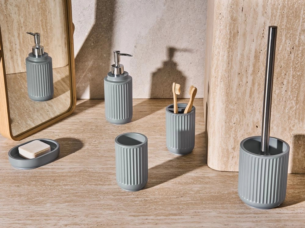 Set di 5 accessori da bagno in poliresina grigio chiaro Dispenser per sapone Portaspazzolino Porta spazzolino da bagno