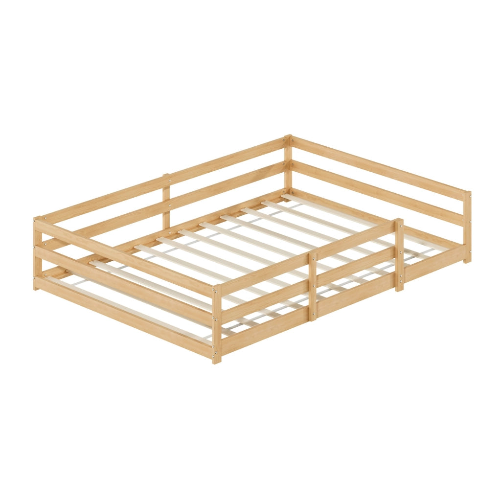Letto per bambini 140x200 cm con sponde su 4 lati e rete a doghe in legno colore naturale