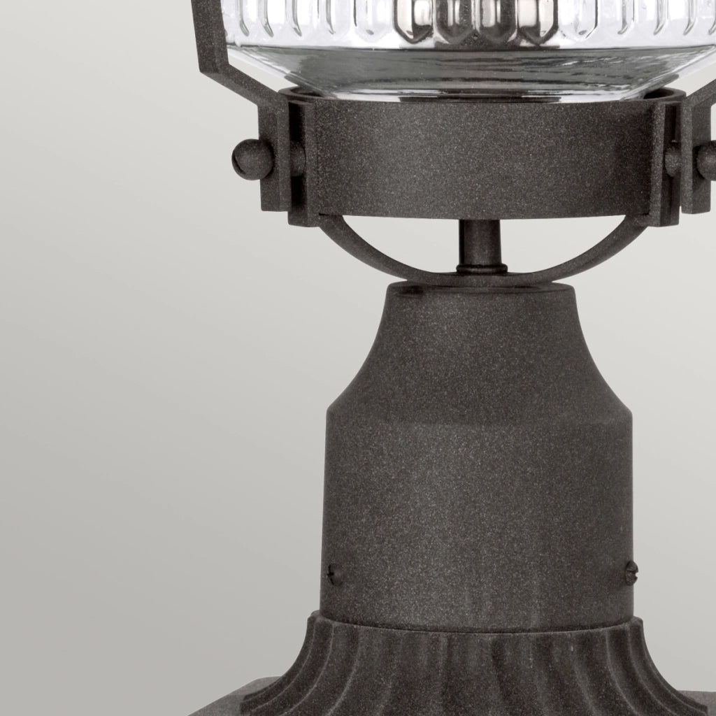 Lampada esterno su basamento zinco anticato E27 60W Quintiesse
