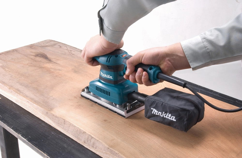 LEVIGATRICE ORBITALE MAKITA - BO3711