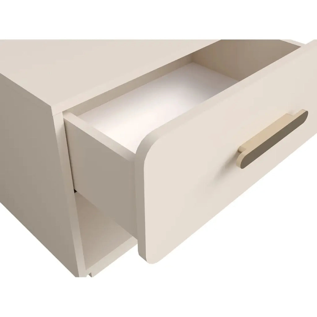 Set di 2 comodini AMALIE – 2 cassetti – Colore beige – Maniglie dorate – Design arrotondato