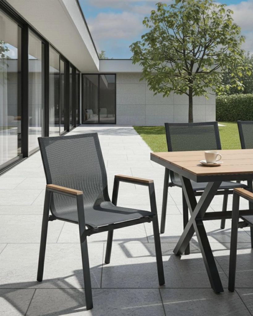 Set di 4 sedie da giardino in metallo alluminio nero impilabili per esterno da pranzo