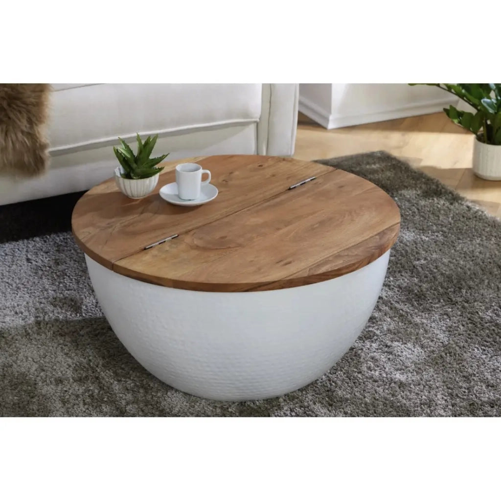Tavolino basso TRIANE 60 cm con contenitore – Piano in legno di acacia e struttura in metallo bianco martellato