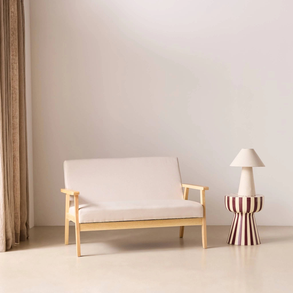 Divano in tessuto con gambe in legno di gomma, 2 posti, beige