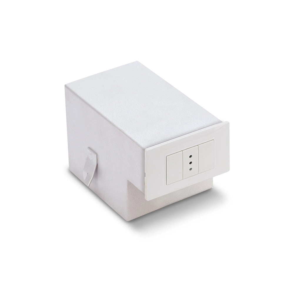 Cassaforte Invisibile a Muro Finta Presa di Corrente Elettrica a Chiave con Cassetto e Vano Technomax Sm/2