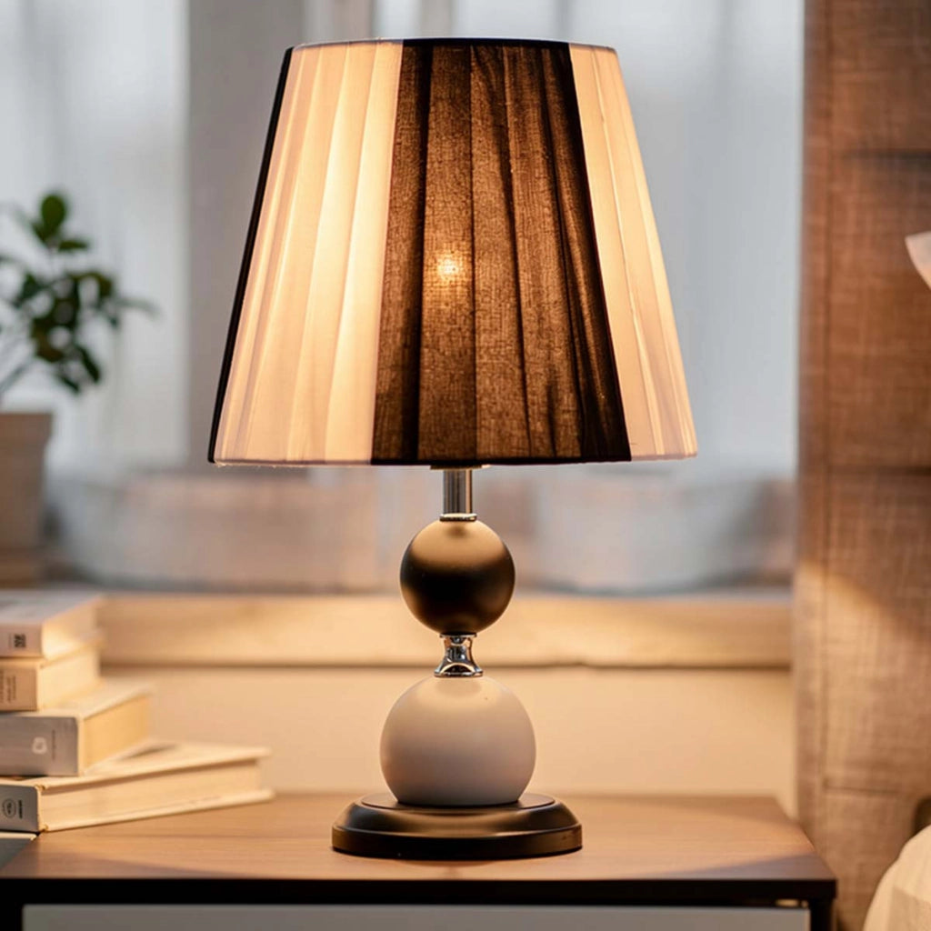 Lampada da tavolo LED con attacco E27, dimmer e paralume in tessuto Nero / Bianco Avizar