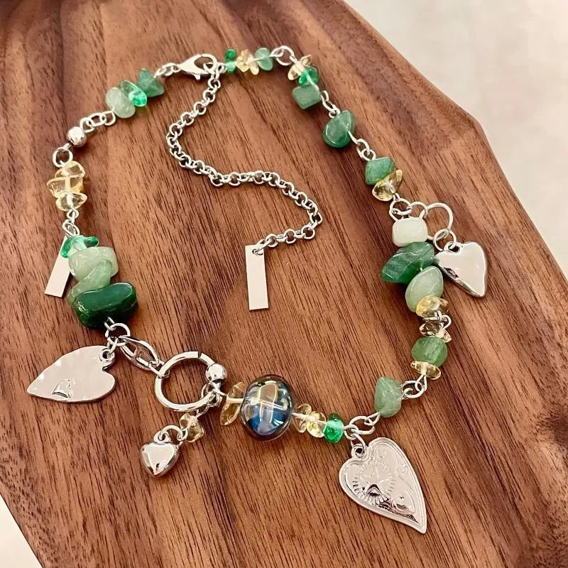 Collana fatta a mano con ciottoli verdi e cristalli, regalo di Natale per donna