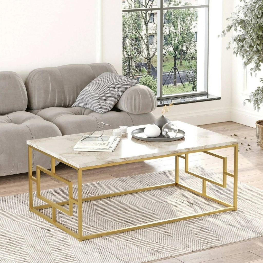 Tavolino da salotto Franca, Tavolo basso da caffè, Portariviste per divano, Ripiano da soggiorno, 100x60h40 cm, Bianco Marmo e Oro