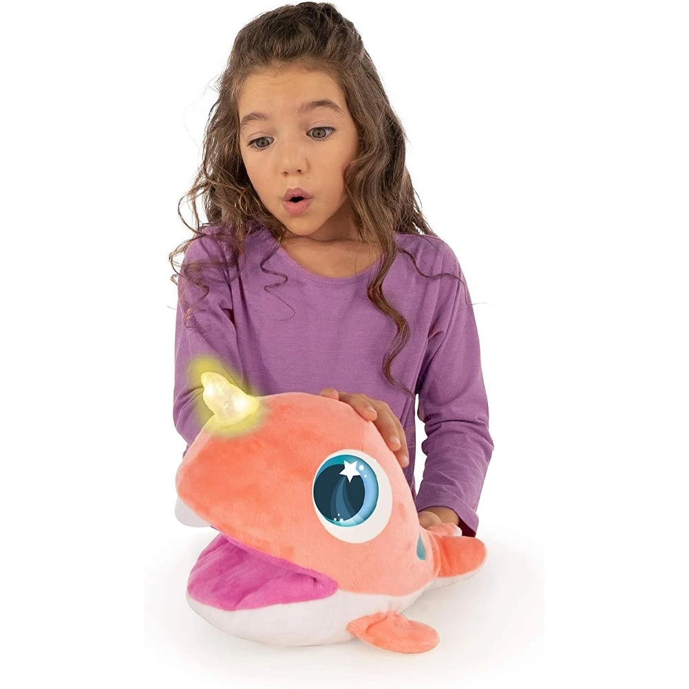 Club Petz Corally Cucciolo di Narvalo Peluche con Luci e Suoni Idea Regalo