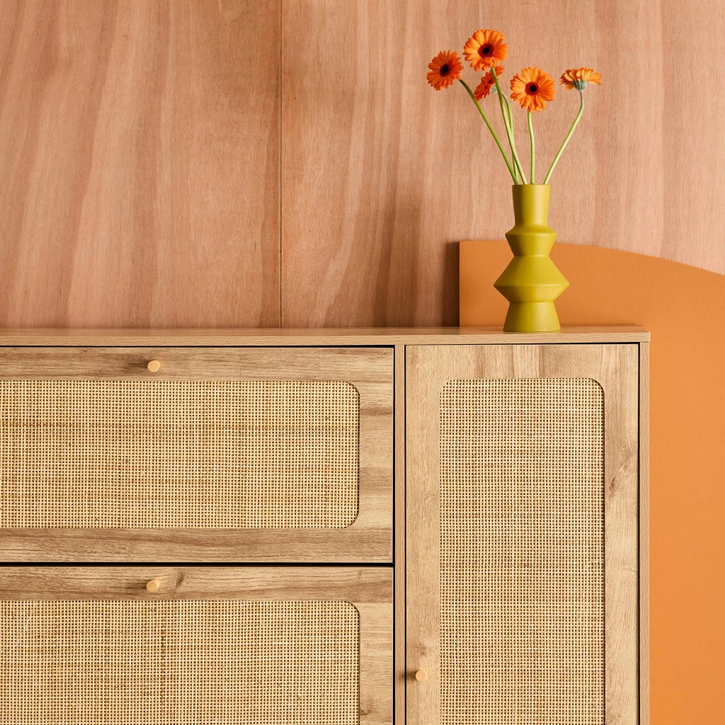 Scarpiera con decoro in legno e canna, 3 ante, marrone naturale