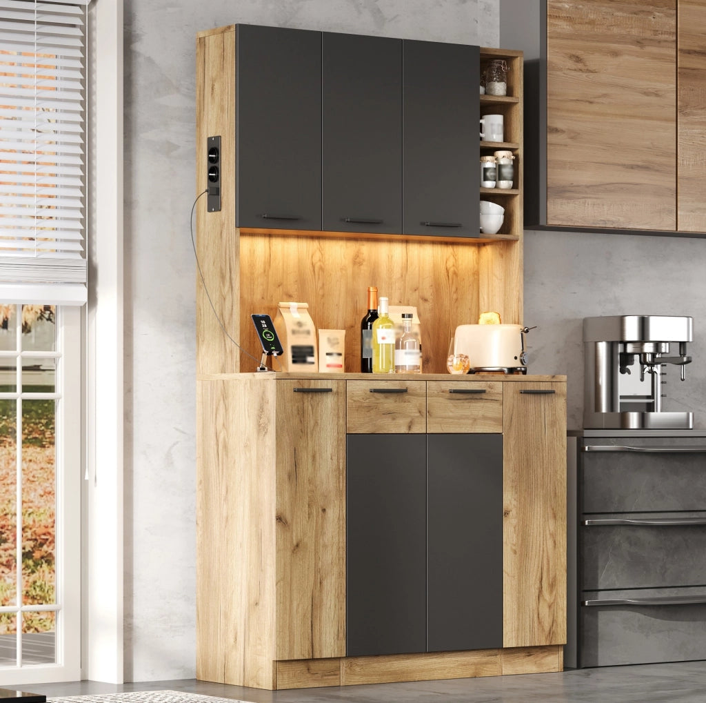 Armadio alto da cucina con LED, prese integrate e ripiani regolabili
