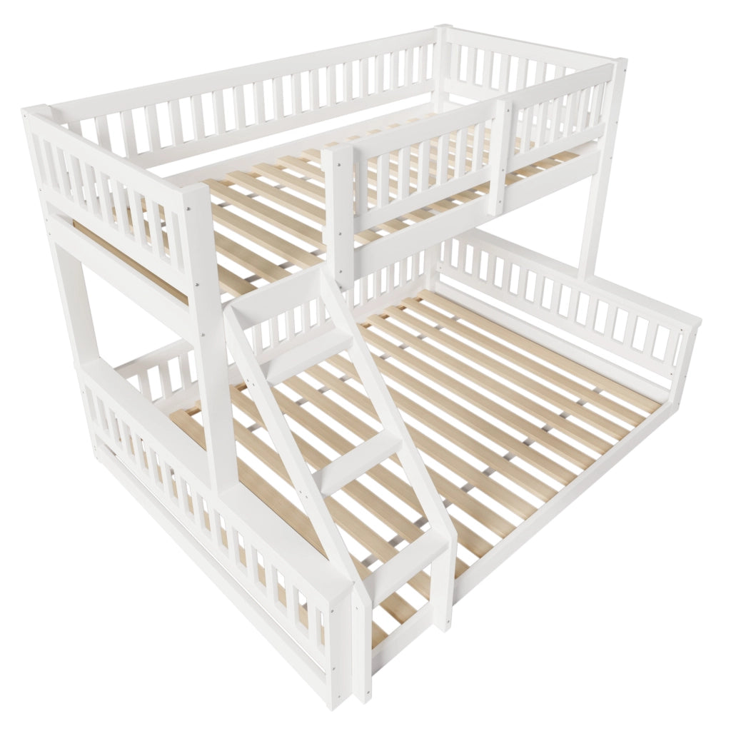 Letto a castello in pino bianco 90x200 cm + 140x200 cm con scala e sponde