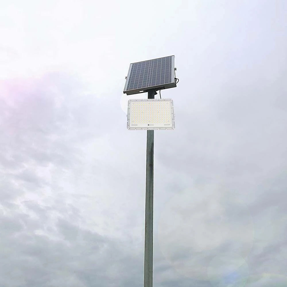 Faretto solare LED 30W V-TAC telecomando IP65 6400K 2600lm