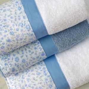 Set Spugna 4 Pezzi Asciugamani Viso + Ospite con Balza Stampata Garrini Emily Azzurro