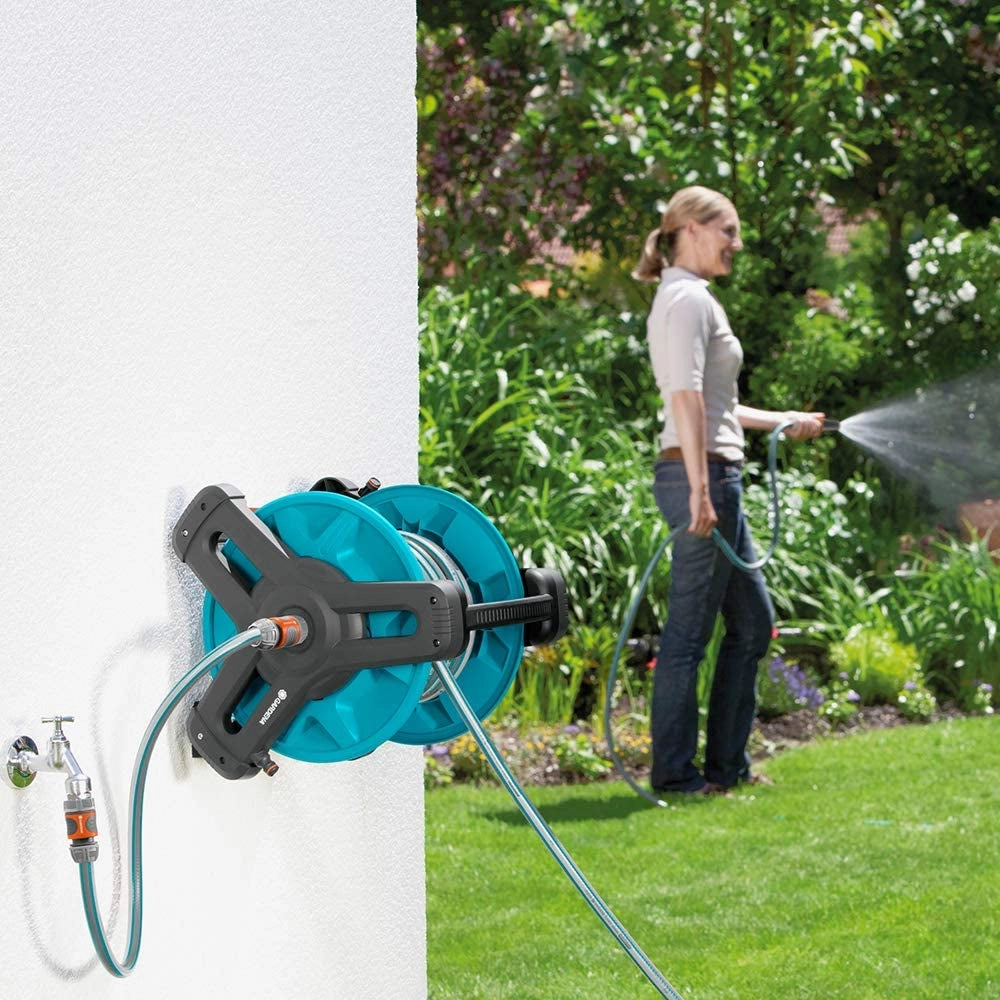 Gardena 8009 avvolgitubo da parete con tubo ed accessori da metri 20